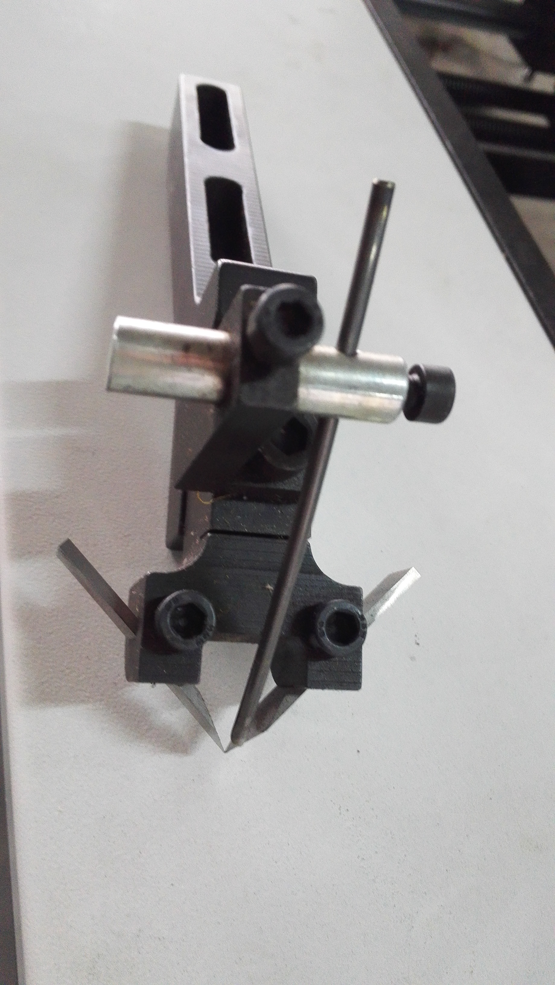 Automatischer Karton -Rillenmaschine von V Cutter